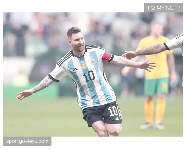 梅西首秀闪耀新东家，传奇表现点燃球迷热情